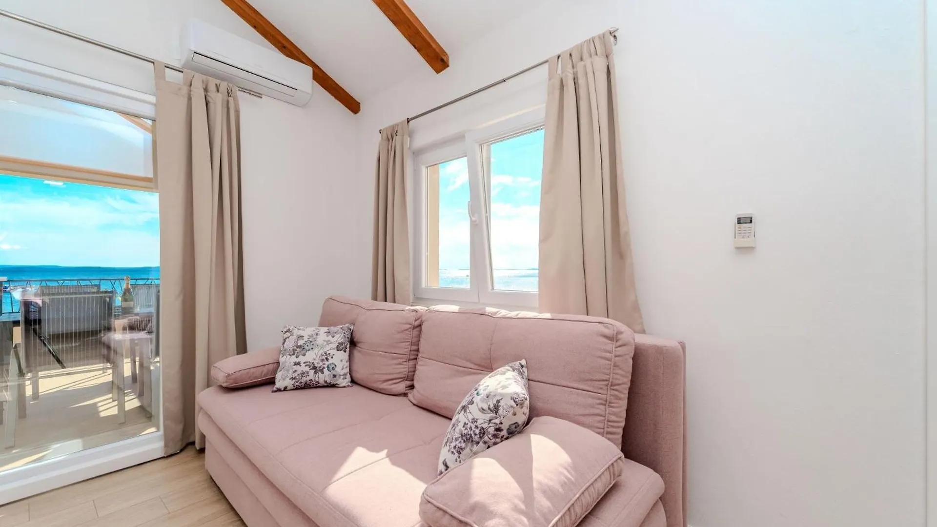 Apartments By The Sea Sabunike, Zadar - 24599 Privlaka  Croacia